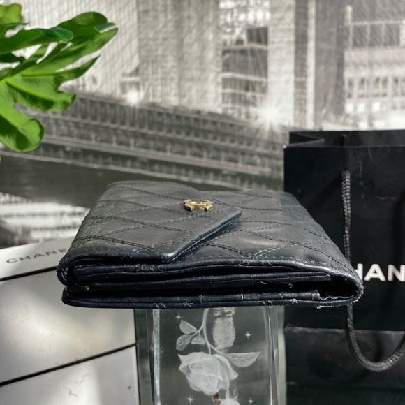 Authentic CHANEL CC Quilted Leather Wallet - Picture 14 of 16